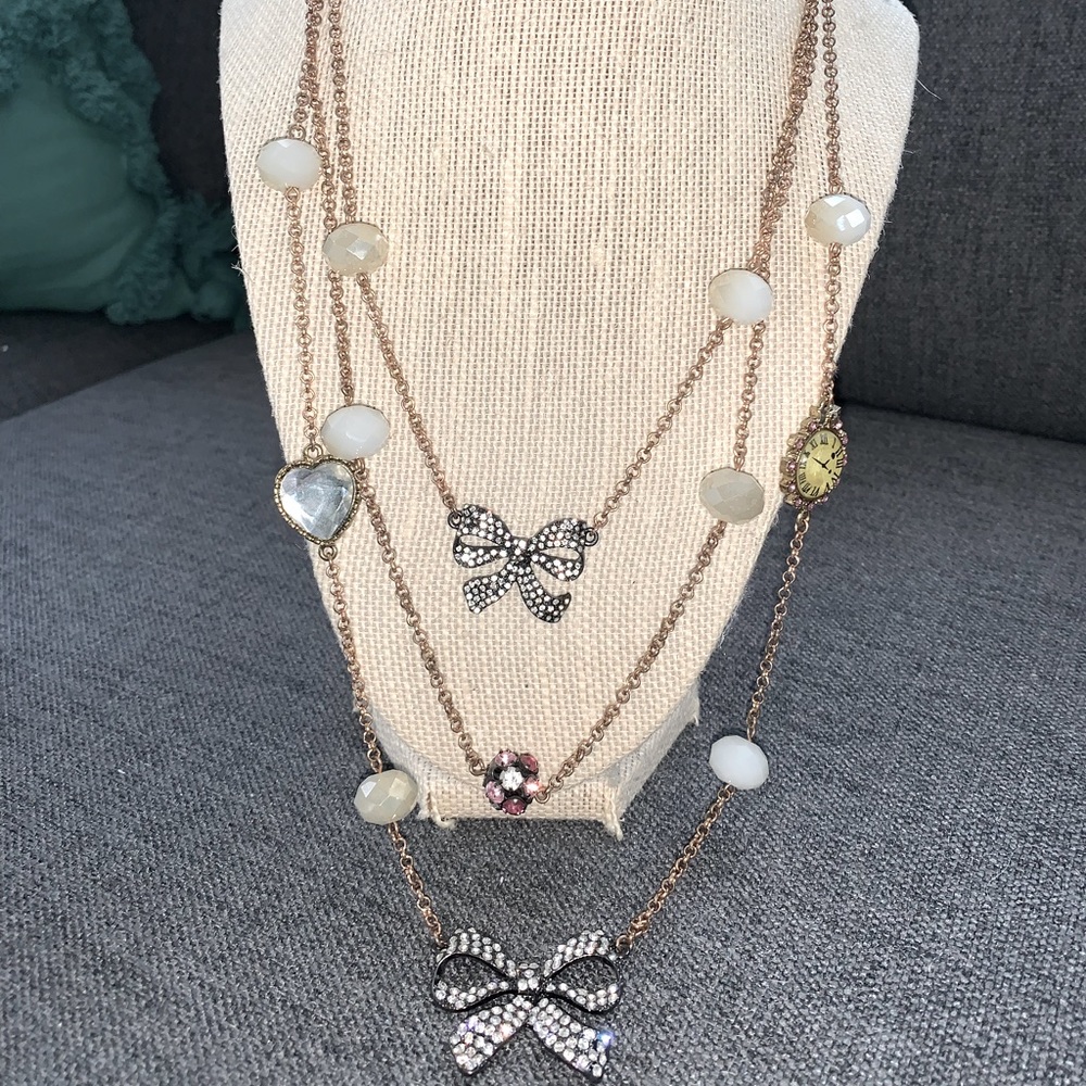 BETSY JOHNSON DAINTY NECKLACE